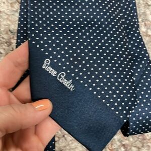 Vintage Pierre Cardin tie